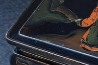 人物を描いた絵柄で上品な趣きある置台　DC8410