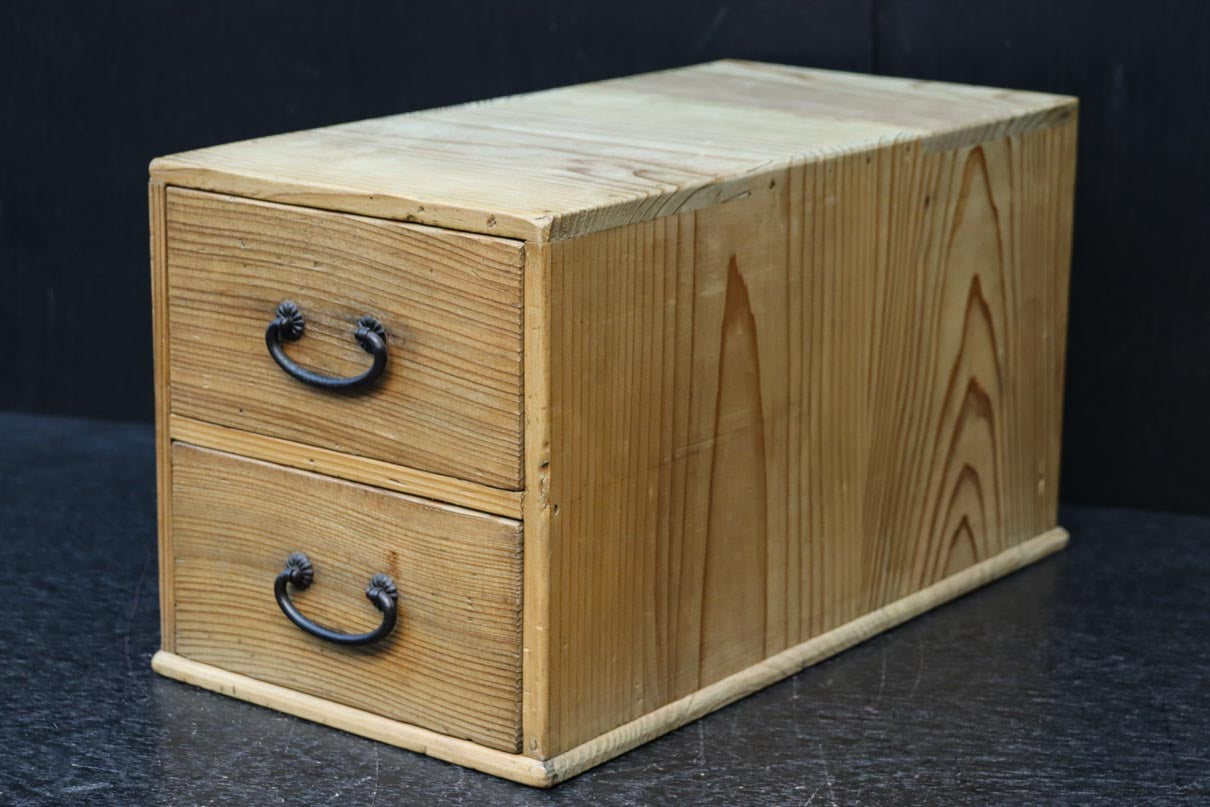 Antique tools DC8411