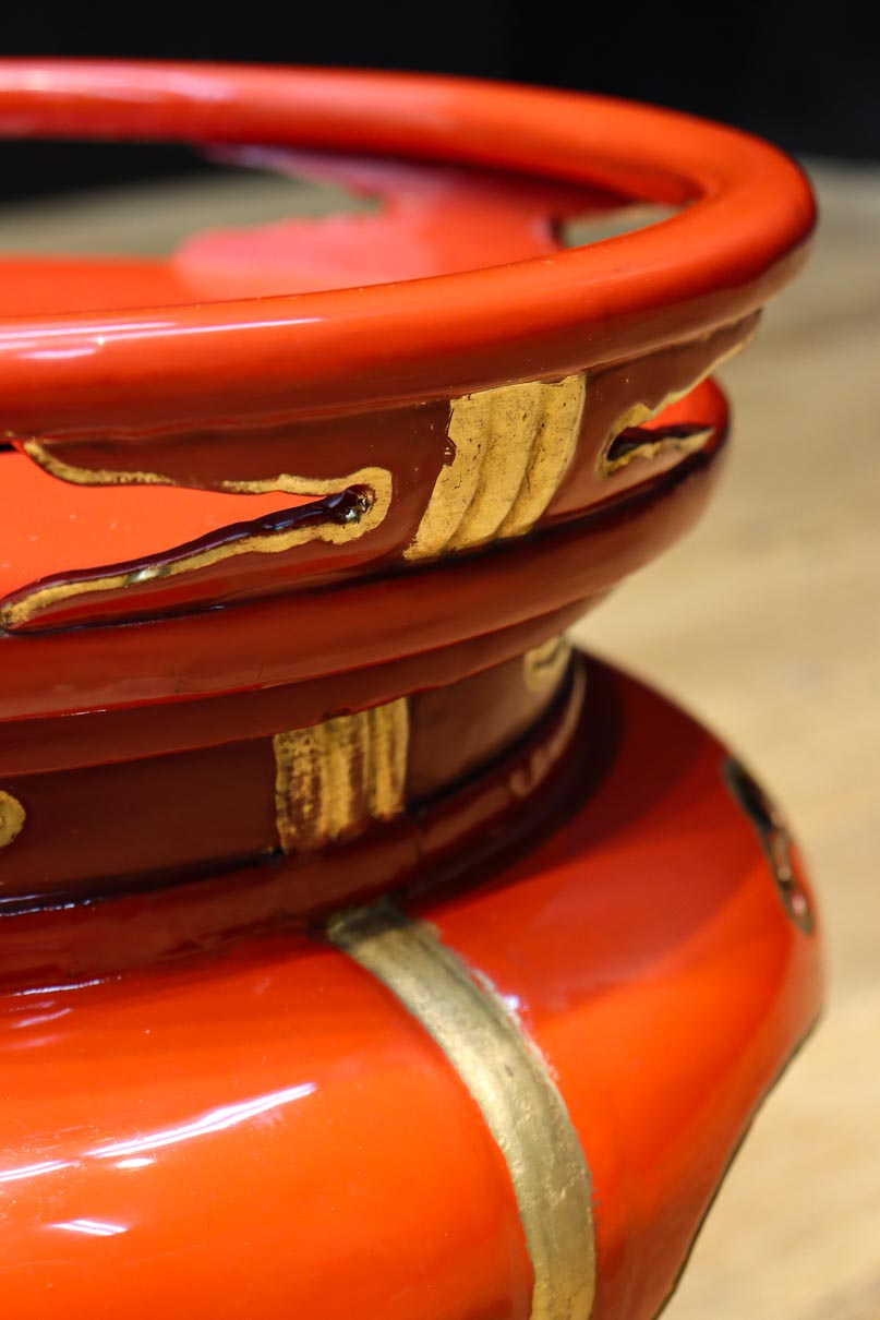 朱漆の華やかな雰囲気の置き台　DC8416