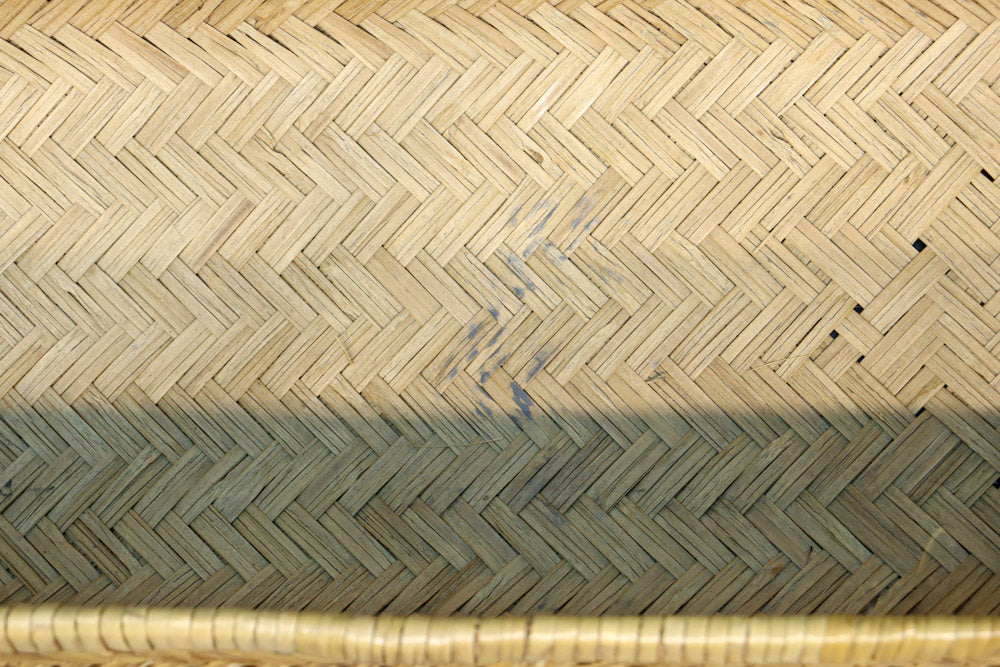 優しい風合いの網代編み中型蓋付き行李(こうり)　DC8419