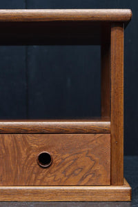 艶やかな風合いに美しい杢目が浮かぶ上品な置台　DC8426