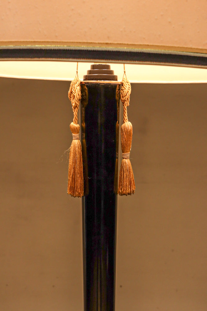 高さ1510ミリ!! モダンな笠が素敵な大型スタンドライト　DC8433