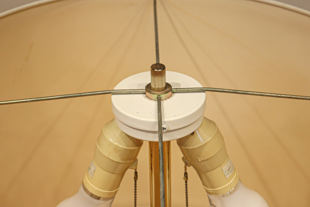 高さ1510ミリ!! モダンな笠が素敵な大型スタンドライト　DC8433