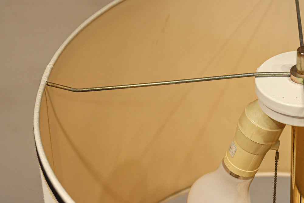 高さ1510ミリ!! モダンな笠が素敵な大型スタンドライト　DC8433