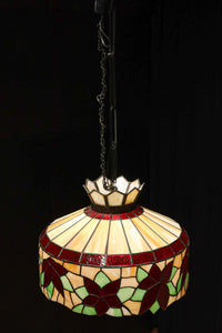 赤い花模様が引き立つ色鮮やかなステンドグラスのシャンデリア　DC8438