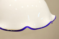 ブルーの縁取りをしたフリルが可愛い深型の電笠　D8443