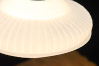 和の趣きあるプレスガラス電笠　DC8447