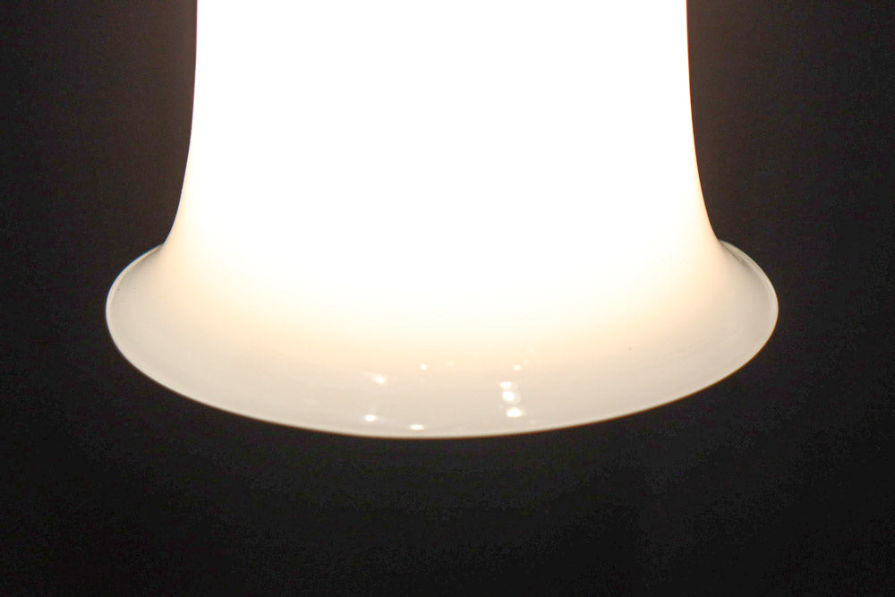 味わいある風合いで温かみのある小さな電笠　DC8449