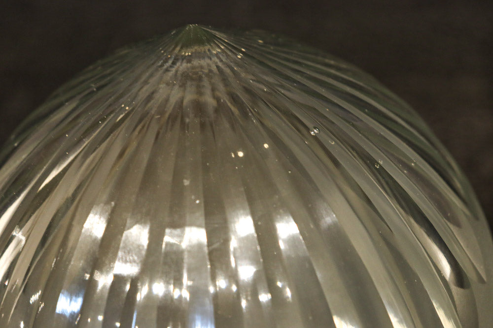 シャープな切子模様でレトロな雰囲気の天井直付け灯カバー　DC8453