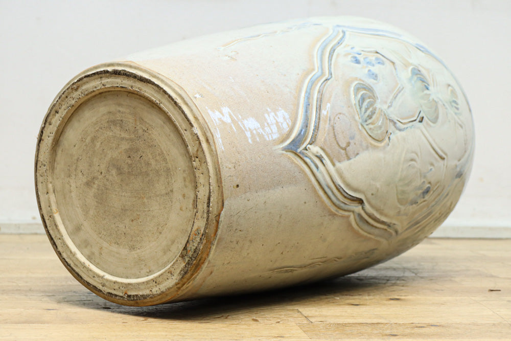 淡い色彩が上品な陶器製の傘立て DC8454 – 古福庵 [ KOFUKUAN