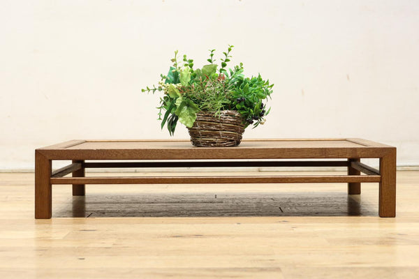 温かみある木地色に杢目が浮かび風情ある置き台　DC8455