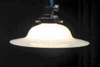 麦わら帽子を思わせる風情溢れる電笠　DC8470