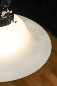 麦わら帽子を思わせる風情溢れる電笠　DC8470