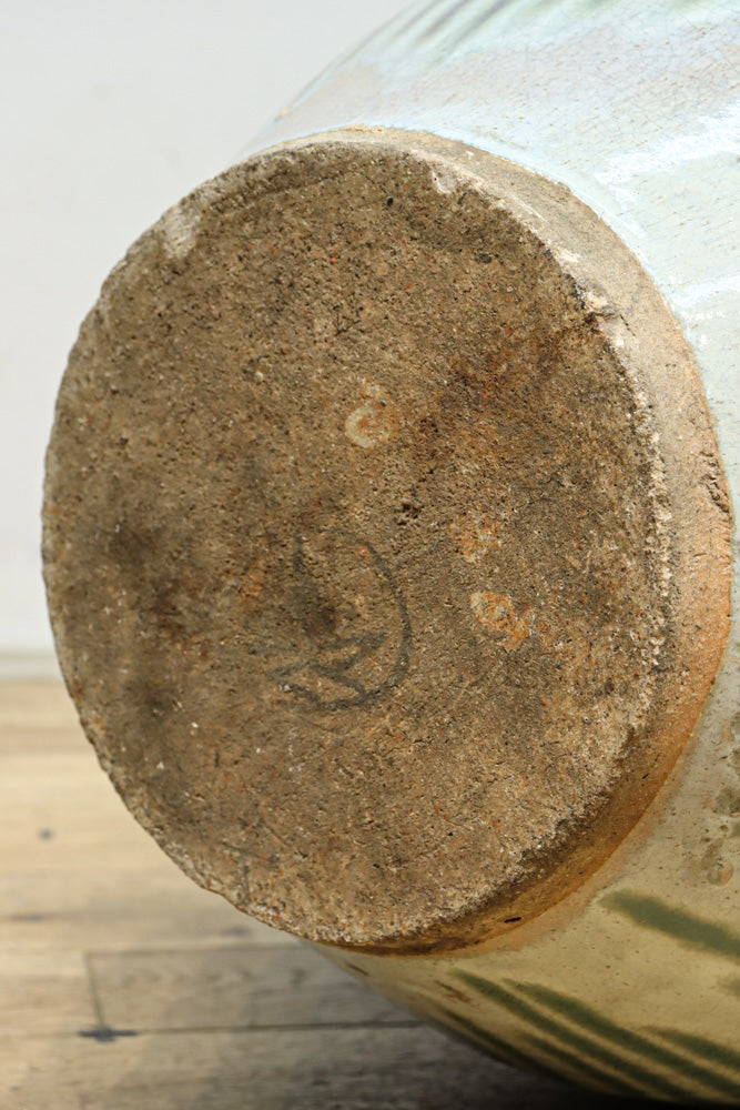 縦ストライプ柄で和の趣きある信楽焼の大きな壺 DC8477 – 古福庵