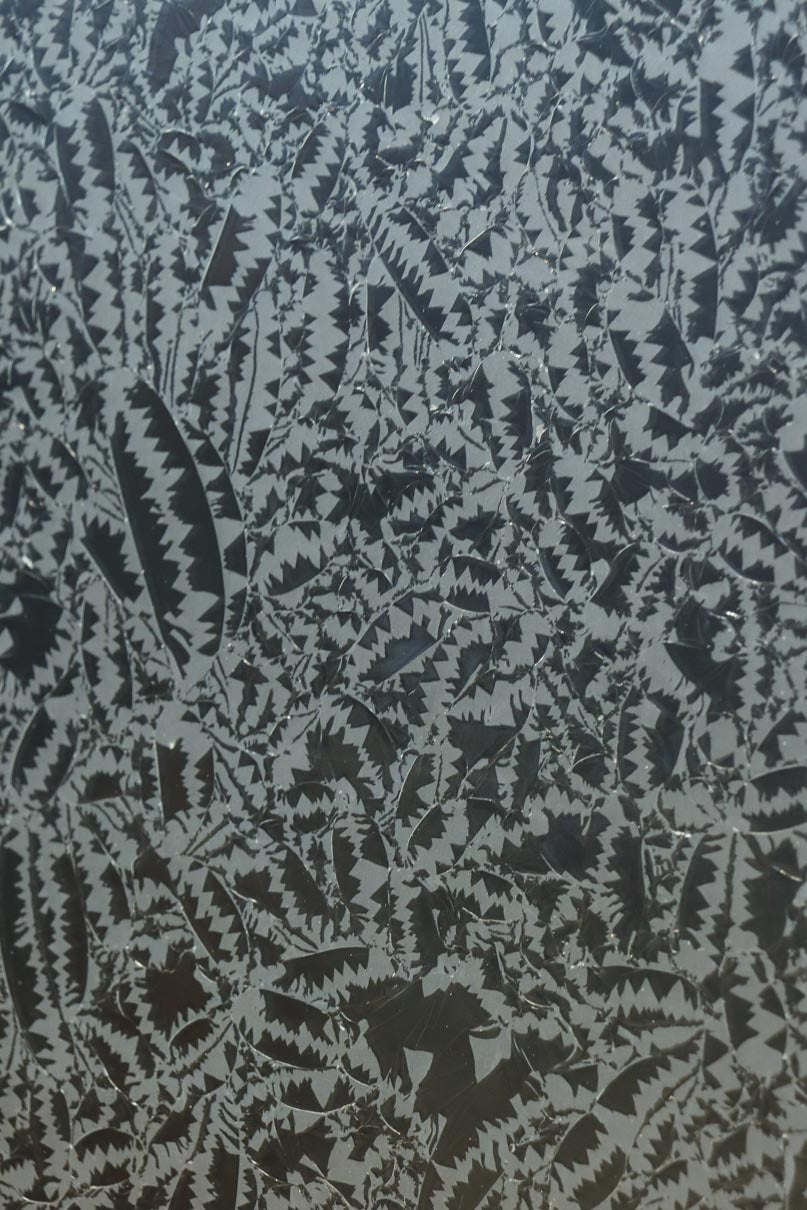 古色の色づきが味わいあるガラス入り二つ折り衝立　DC8479