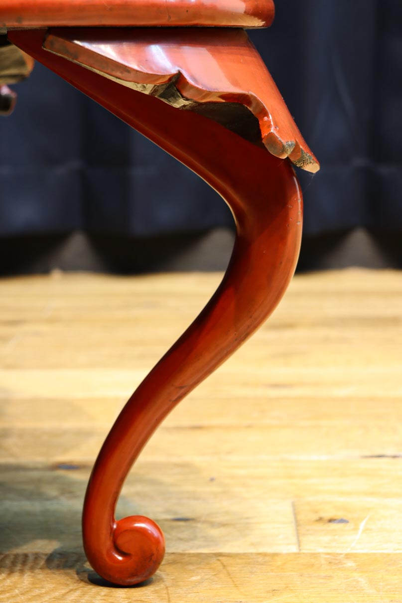 珍品!! 漆の味わいが素敵な花型の大きなお膳　DC8481