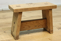 小振りサイズの重厚感ある踏み台　DC8484