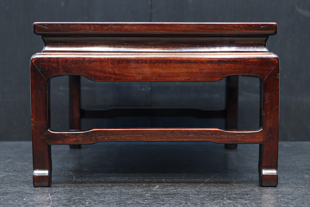 深みのある色艶の上品な置台　DC8486