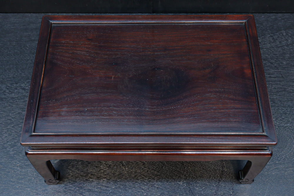 深みのある色艶の上品な置台　DC8486