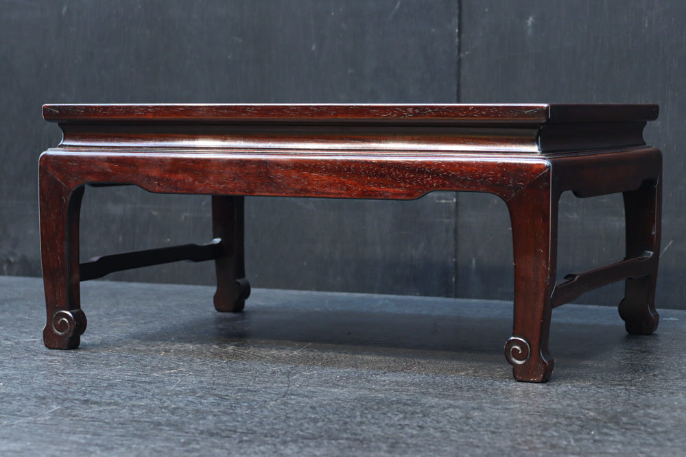 深みのある色艶の上品な置台　DC8486