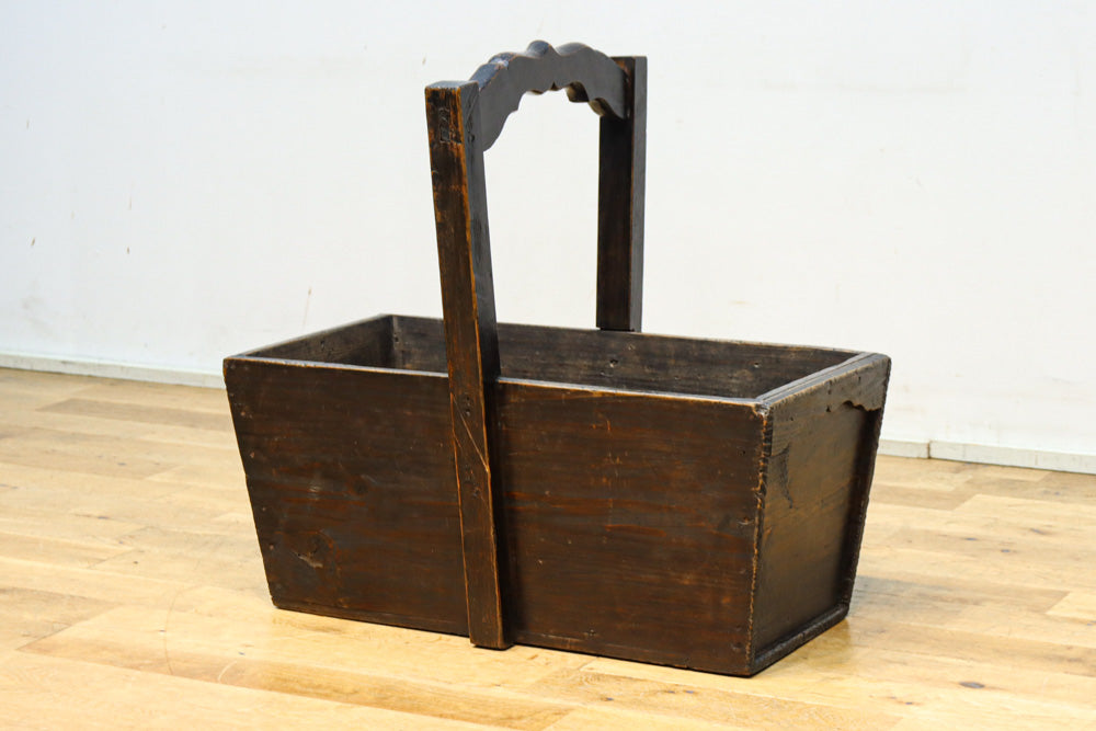 特大サイズ!! 可愛らしい持ち手の使い馴染んだ味わいのある炭入れ　DC8495