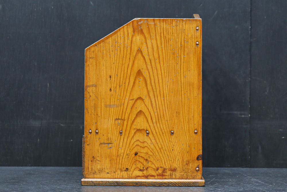 温かみある木地色の引き出し付き卓上本棚　DC8502