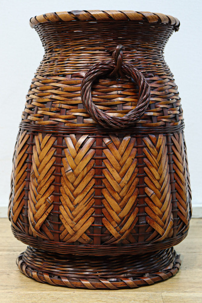 編み目模様が美しい両持ち手付の大きな花カゴ　DC8522