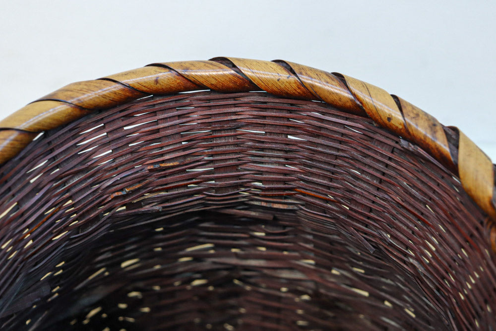 編み目模様が美しい両持ち手付の大きな花カゴ　DC8522