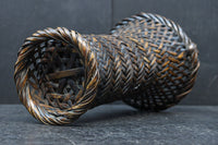 スラリとしたシルエットの持ち手付き花カゴ　DC8523