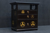 艶やかな黒漆が美しい蒔絵櫛箪笥　DC8527