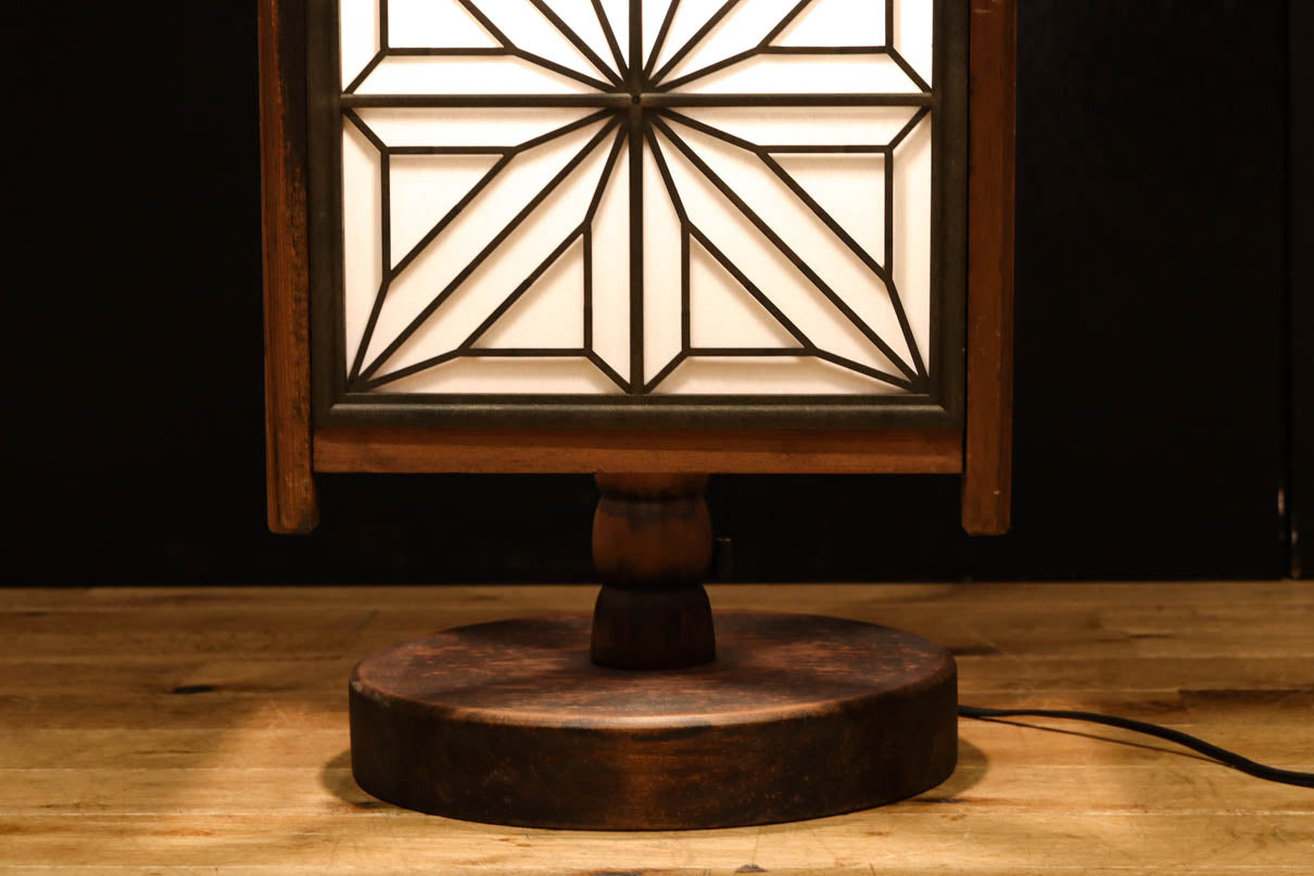 大きな麻の葉組子が浮かぶ可憐な佇まいのワーロン入り行灯　DC8529ab　在庫(a:1 b:0)台