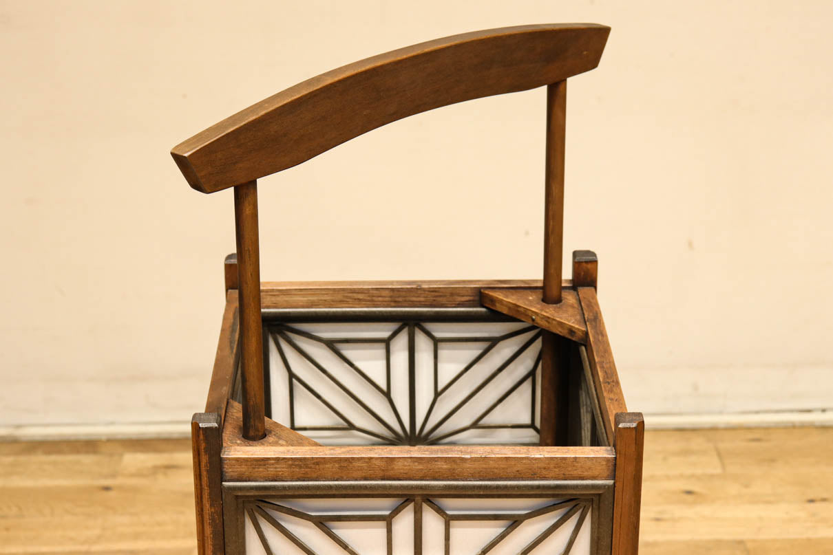 大きな麻の葉組子が浮かぶ可憐な佇まいのワーロン入り行灯　DC8529ab　在庫(a:1 b:0)台