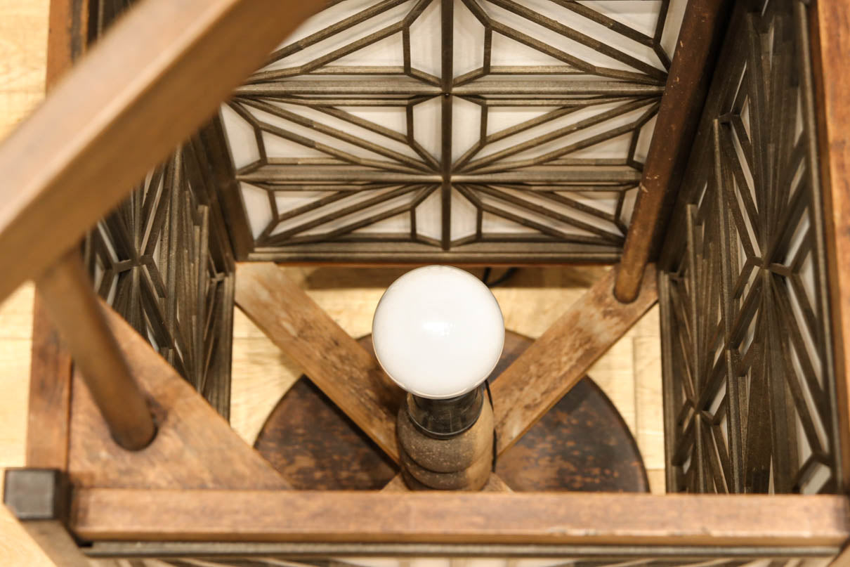 大きな麻の葉組子が浮かぶ可憐な佇まいのワーロン入り行灯　DC8529ab　在庫(a:1 b:0)台