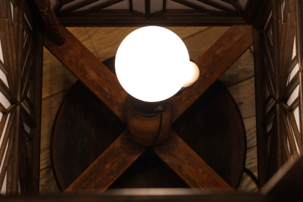 大きな麻の葉組子が浮かぶ可憐な佇まいのワーロン入り行灯　DC8529ab　在庫(a:1 b:0)台