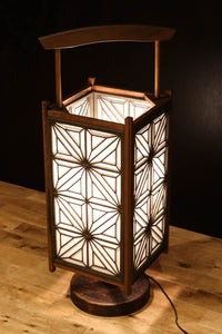 大きな麻の葉組子が浮かぶ可憐な佇まいのワーロン入り行灯　DC8529ab　在庫(a:1 b:0)台