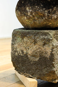 時代を経た趣きある五輪塔　DC8539