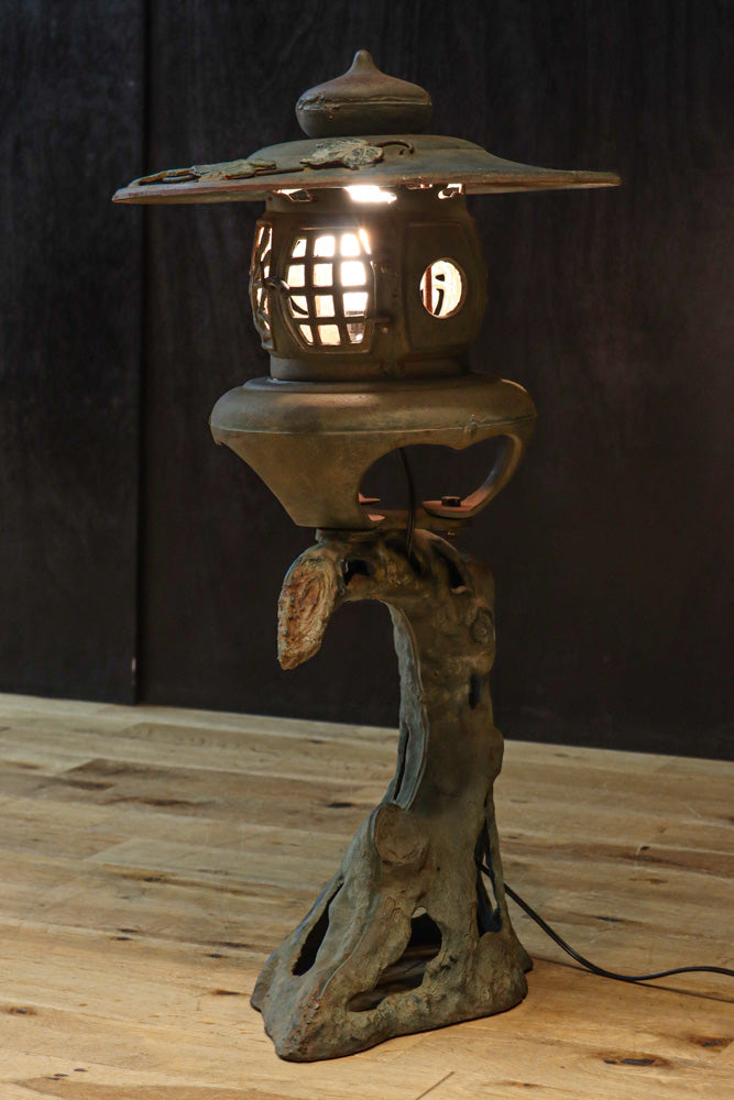 Antique tool (Iron lantern) DC8541