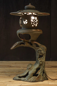 Antique tool (Iron lantern) DC8541