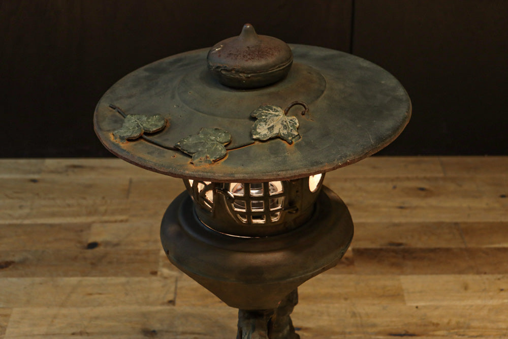 Antique tool (Iron lantern) DC8541