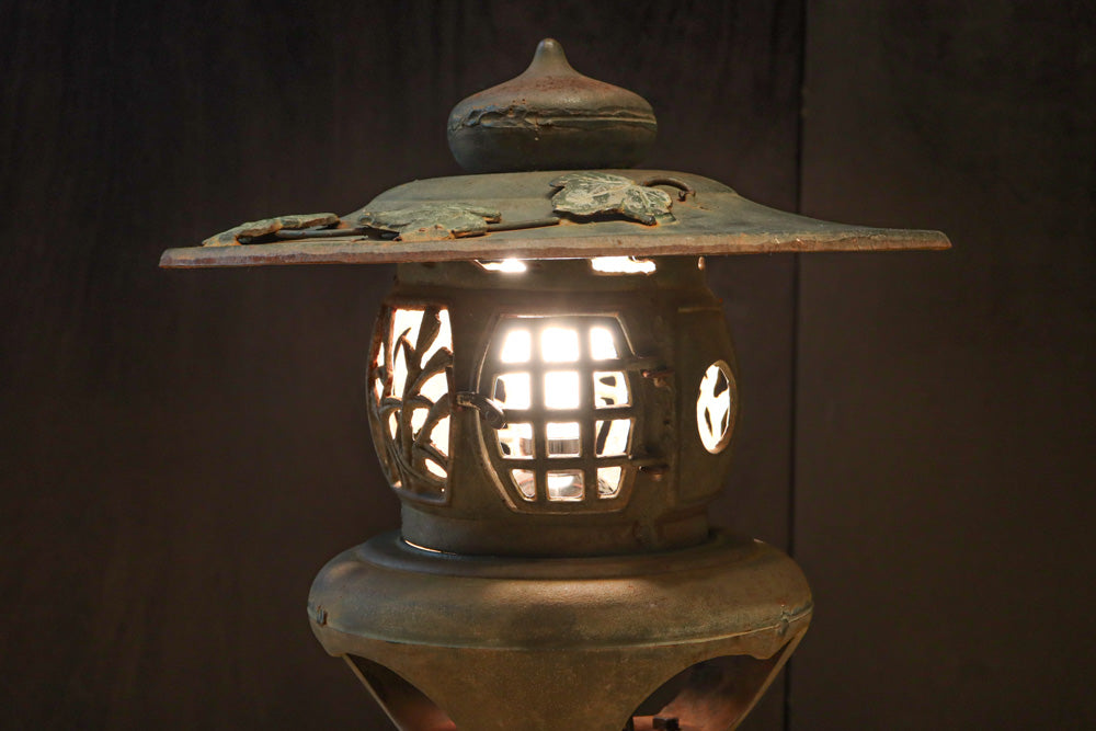 Antique tool (Iron lantern) DC8541