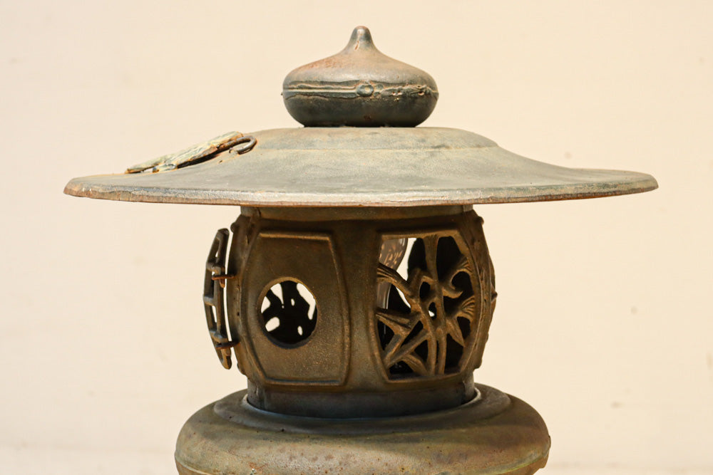 Antique tool (Iron lantern) DC8541