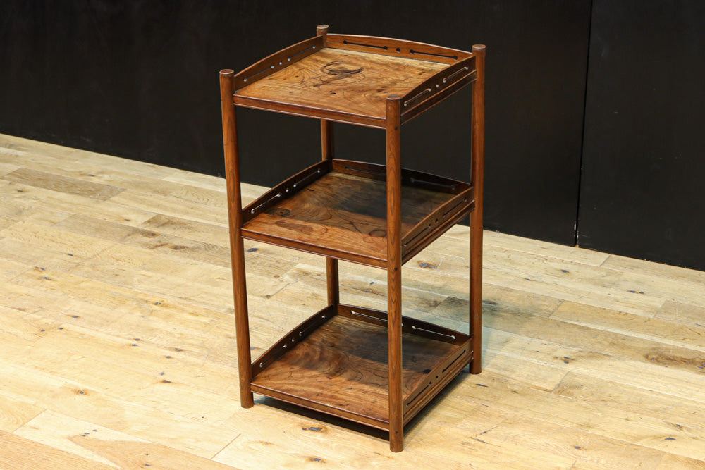 透かし装飾模様が素敵な和の趣きある飾り台　DC8554