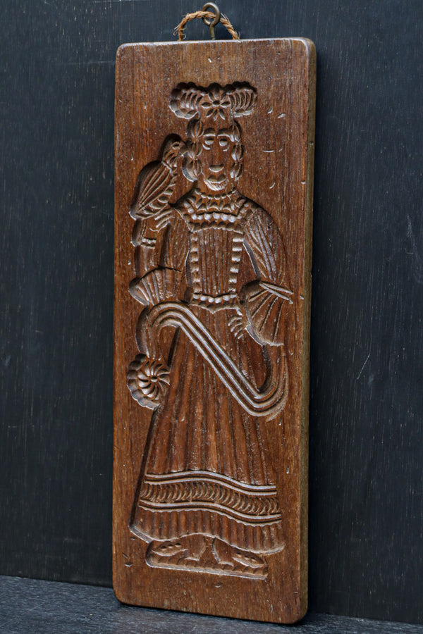 可愛らしい絵柄のレリーフ彫刻飾り　DC8558