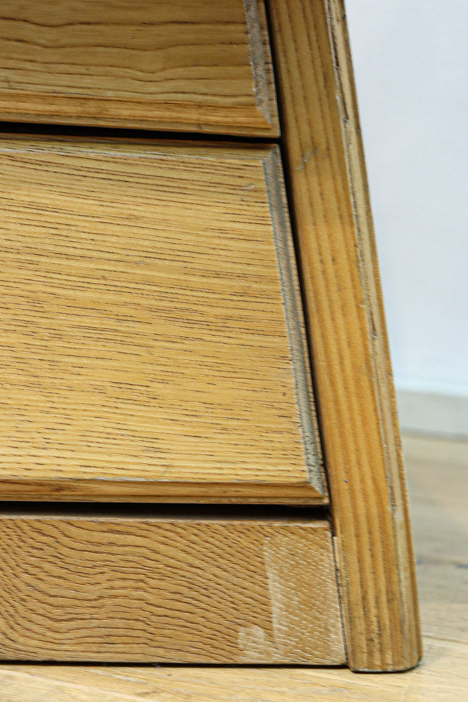 初入荷の小引き出し、引き戸付きの珍品踏み台　DC8567