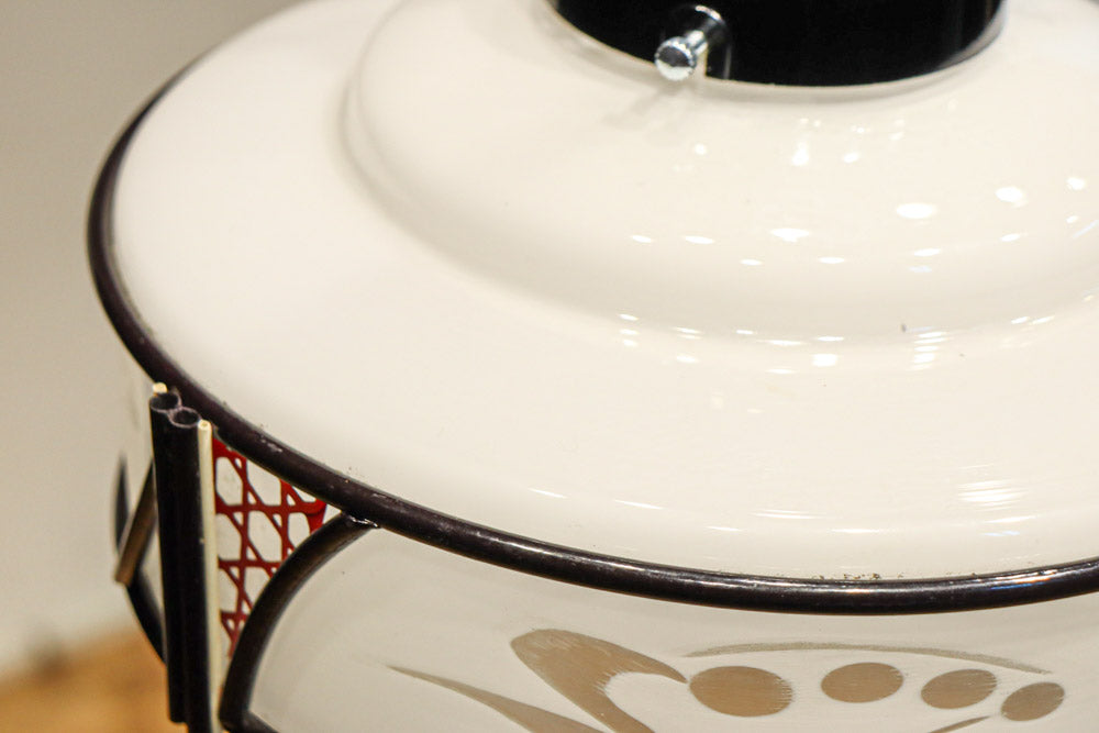 透かし模様とセル装飾で上品な電笠　DC8571