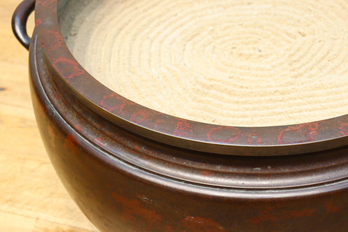 Pot-shaped brazier DC8579