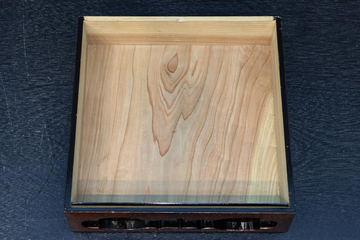 華やかな見映えのする香炉　DC8584