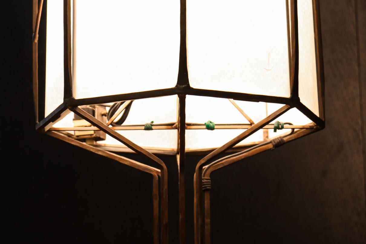 高さ1370ミリ!! 和モダンなフレームデザインのスタンドライト　 DC8586