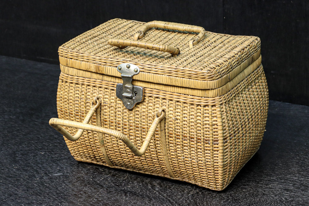 Bamboo woven basket DC8587