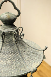 松竹梅の透かし絵で縁起良い吊り灯籠　DC8597